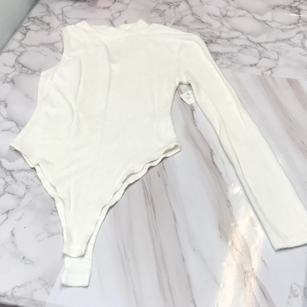 Women’s body blouse size small